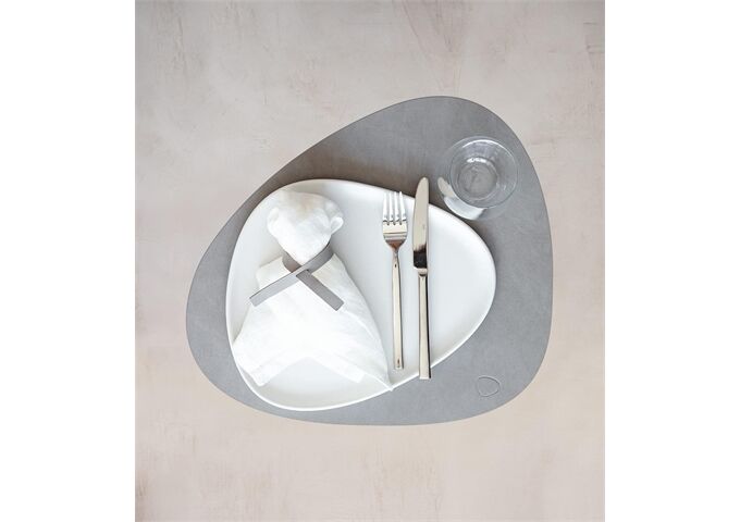 LINDDNA Table Mat Curve L Nupo Light Grey