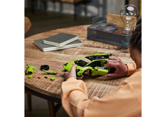 LEGO® LEGO® Technic 42161 Lamborghini Huracán Tecnica