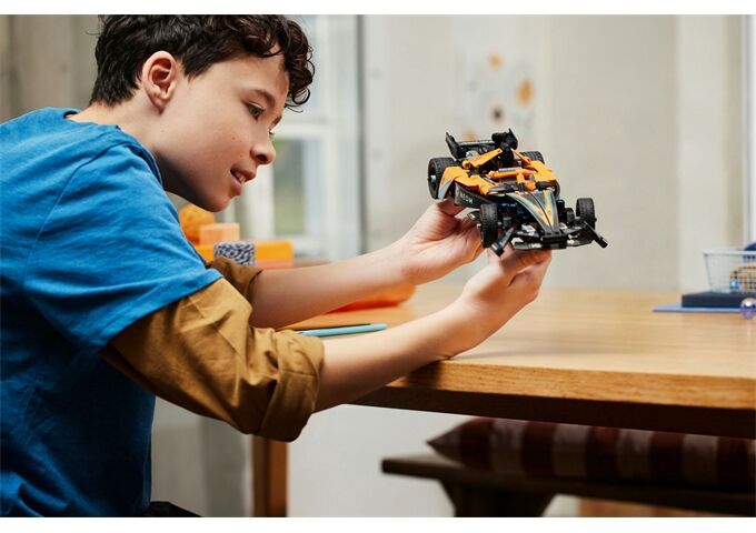 LEGO® Technic NEOM McLaren Formula E Race