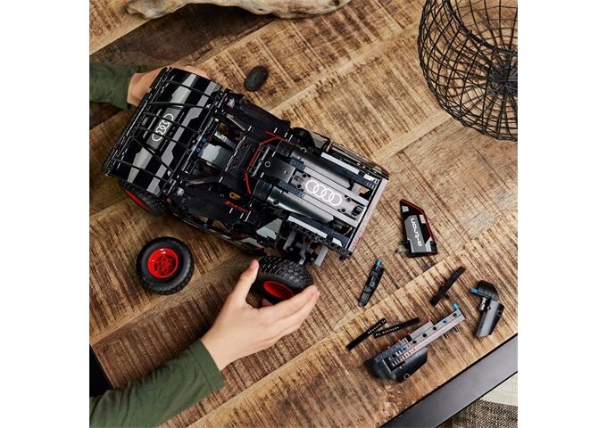 LEGO® LEGO® Technic 42160 Audi RS Q e-tron