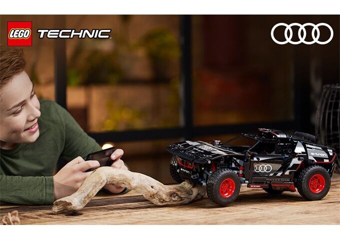 LEGO® LEGO® Technic 42160 Audi RS Q e-tron