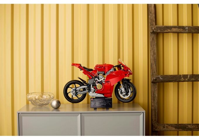 LEGO® Technic Ducati Panigale V4 Motorrad