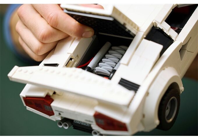 LEGO® Icons Lamborghini Countach 5000 Qua