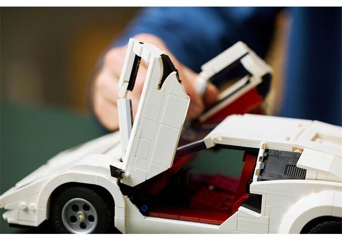 LEGO® Icons Lamborghini Countach 5000 Qua