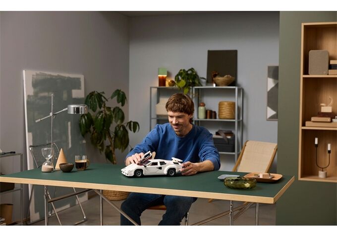 LEGO® Icons Lamborghini Countach 5000 Qua