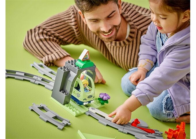 LEGO® Duplo Eisenbahntunnel und Schienen