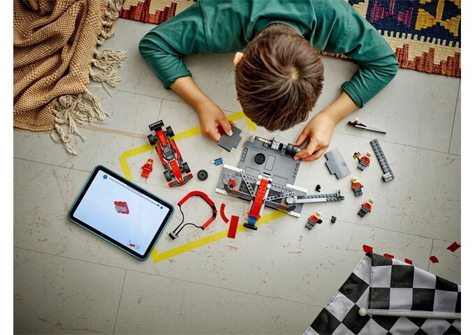 LEGO® LGO City F1 Boxenstopp mit Boxencrew