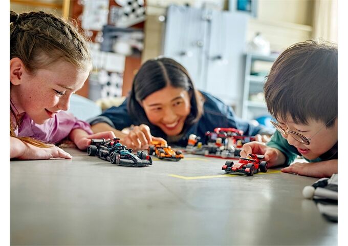 LEGO® LGO City F1 Boxenstopp mit Boxencrew