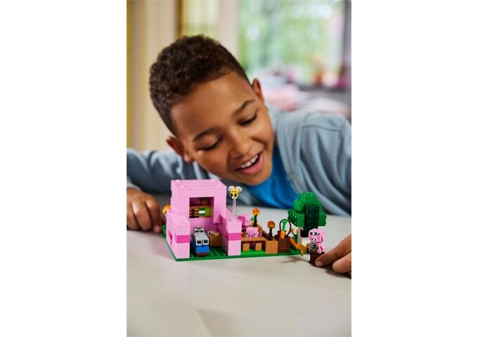 LEGO® MCR Das Babyschwein-Haus