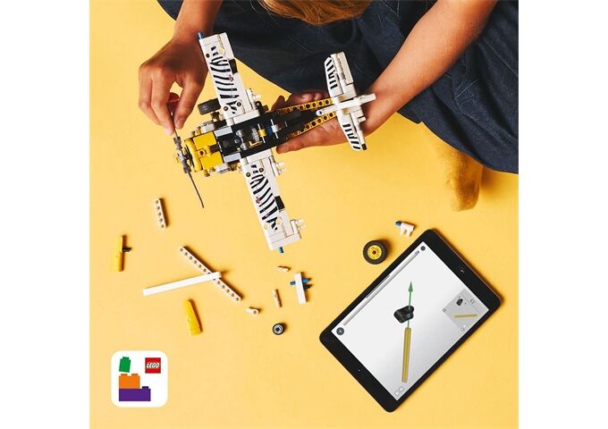 LEGO® Technic Propellerflugzeug