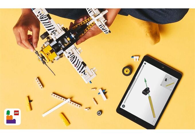 LEGO® Technic Propellerflugzeug