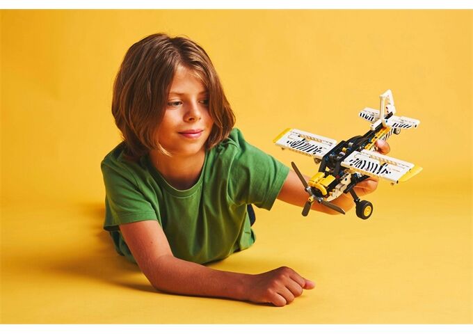 LEGO® Technic Propellerflugzeug