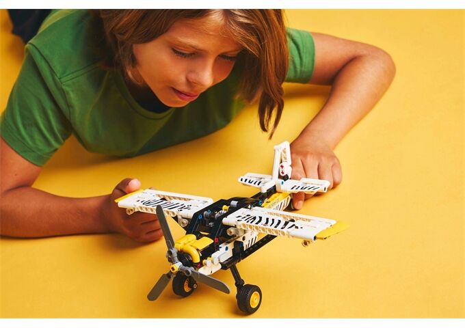 LEGO® Technic Propellerflugzeug