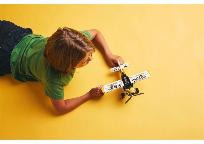 LEGO® Technic Propellerflugzeug