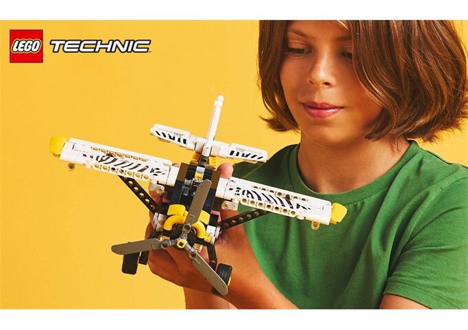 LEGO® Technic Propellerflugzeug