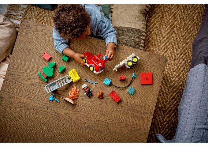 LEGO® Duplo Löschauto Mit Schlauch Und Feuerwe