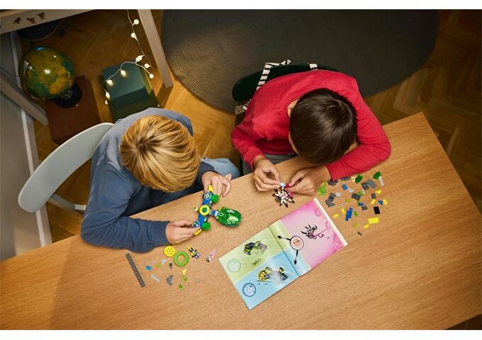 LEGO® DREAMZzz Mateo mit dem Z-Blob Actio