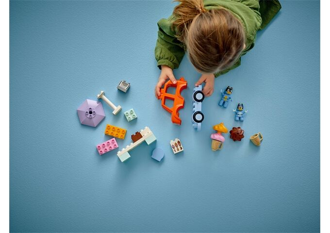 LEGO® Blu Ausflug Zur Eisdiele Mit Bluey