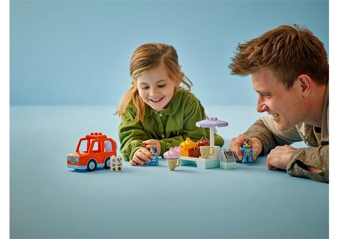 LEGO® Blu Ausflug Zur Eisdiele Mit Bluey