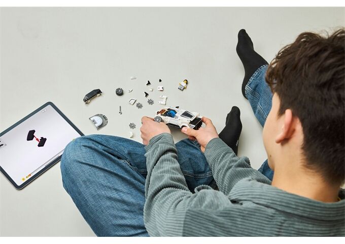 LEGO® Speed Bugatti Centodieci Hypersportwagen