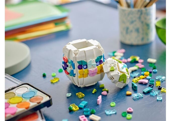 LEGO® Verziertes Osterei