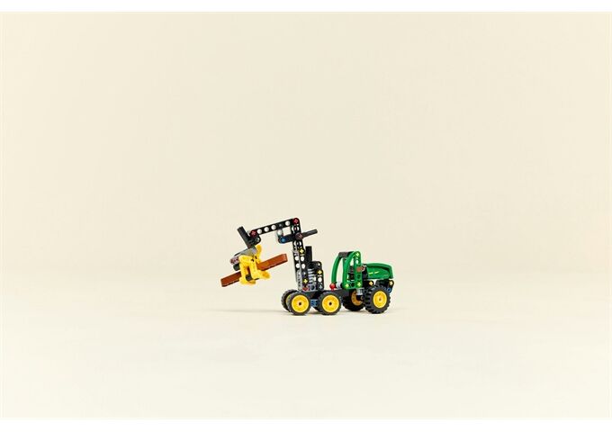 LEGO® Technic John Deere 1470H Rad-Harvester