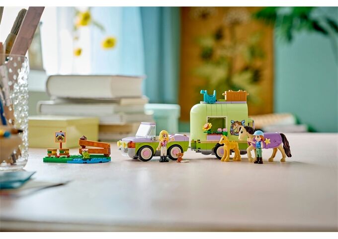 LEGO® Friends Pferd Und Fohlen Mit Pferdeanhän