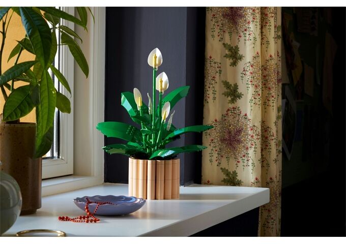 LEGO® Botanicals Friedenslilie