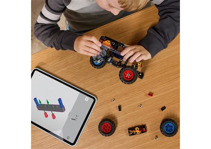 LEGO® Technic Monster Jam(TM) Grave Digger(TM) Feuer