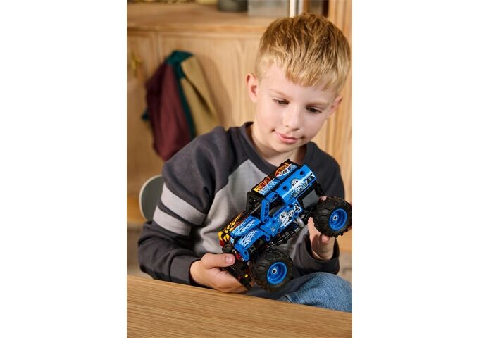 LEGO® Technic Monster Jam(TM) Grave Digger(TM) Feuer
