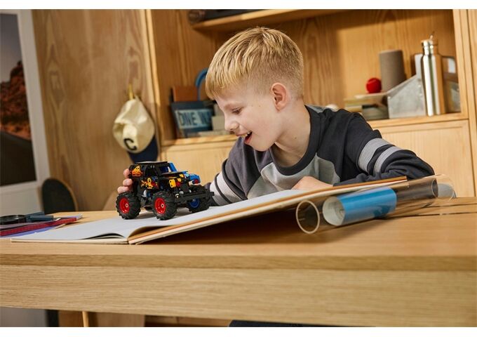 LEGO® Technic Monster Jam(TM) Grave Digger(TM) Feuer