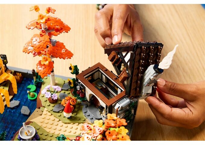 LEGO® Herbstlicher Landhausgarten